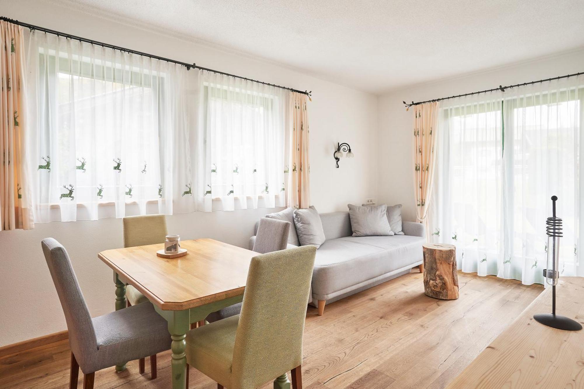 Rosamunde Apartments Leutasch Habitación foto